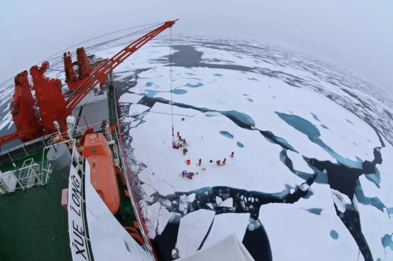 U.S., Russia and China in competition for ice-free Arctic resources