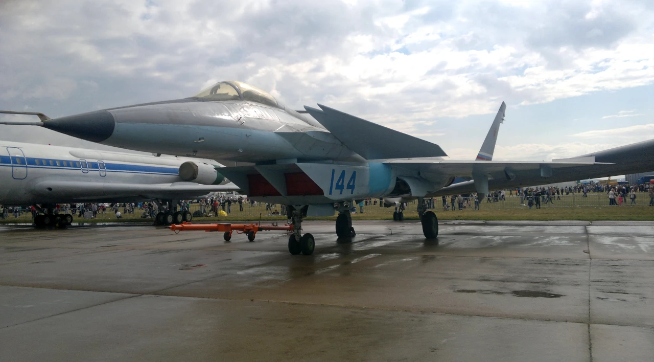 MiG-1.42