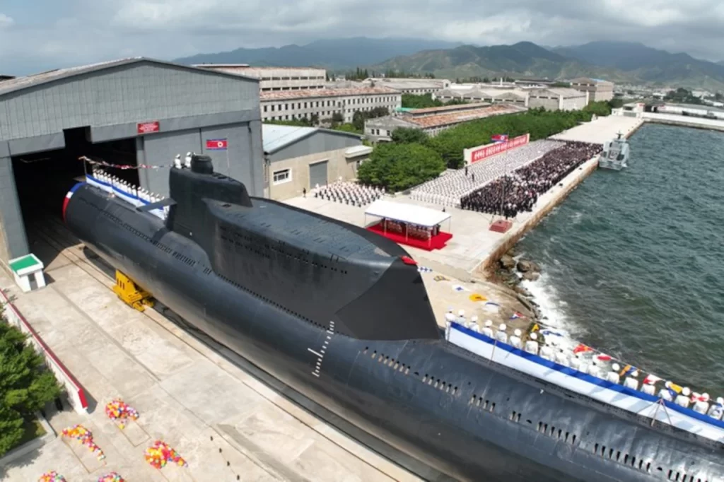 North Korean tactical nuclear attack submarine No. 841, Hero Kim Kun Ok