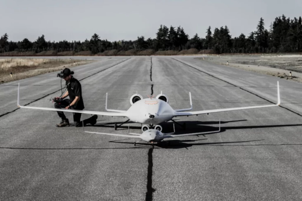 Bombardier EcoJet Research Project - 18-Foot-Wide Prototype Flying