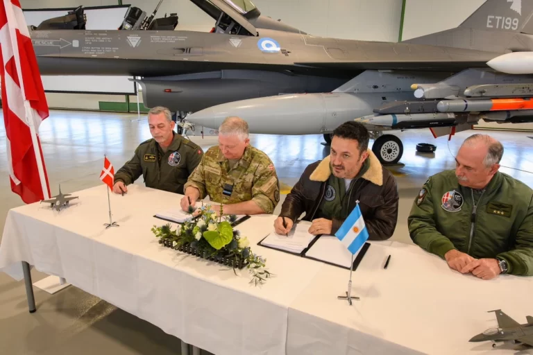 Argentina and Denmark sign F-16 sale agreement