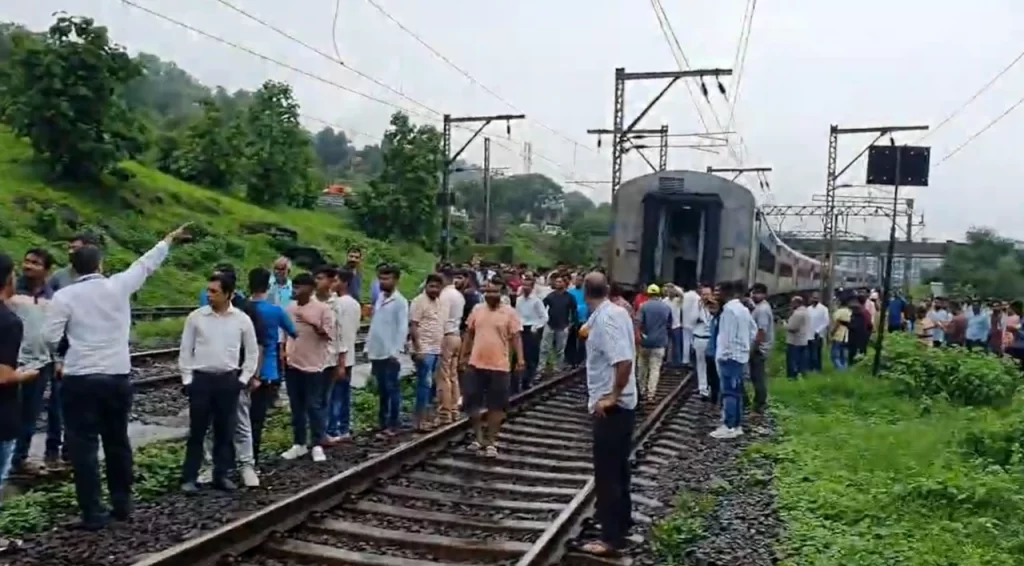 One Side of the decoupled Panchvati Express