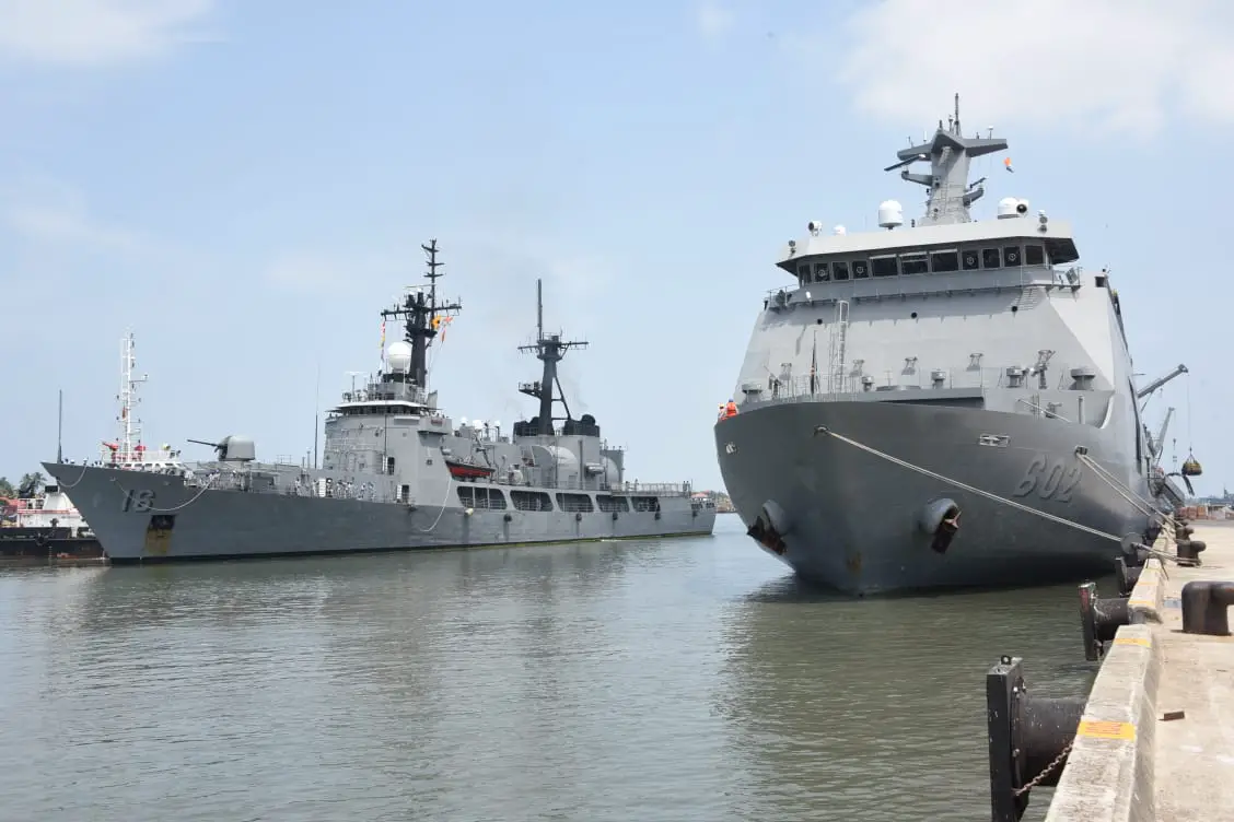 Philippine Navy BRP Ramon Alcaraz and BRP Davao Del Sur in Kochi India