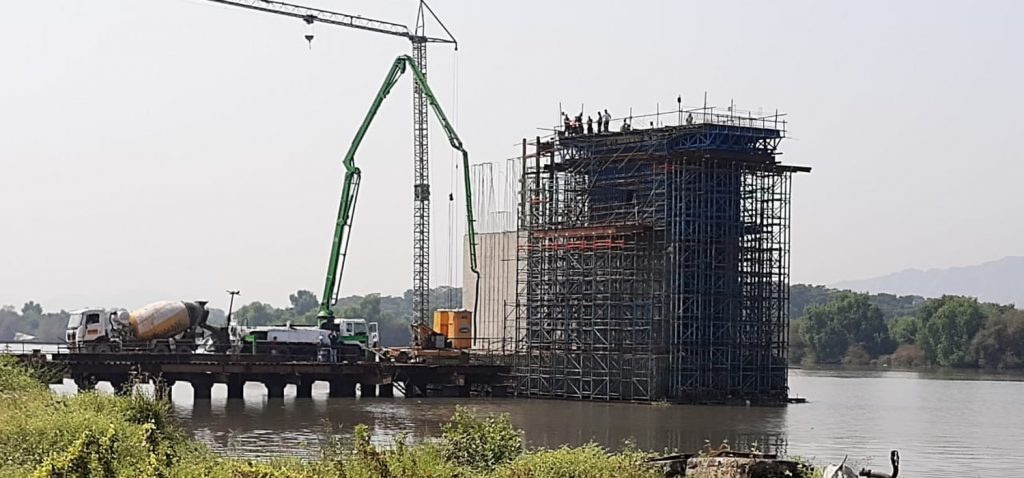 Mothagaon-Mankoli bridge construction. Image: Frontier India Technology