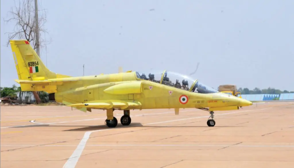 HAL HJT-36 Sitara