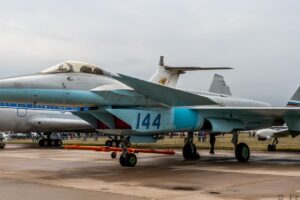 MiG vs Sukhoi