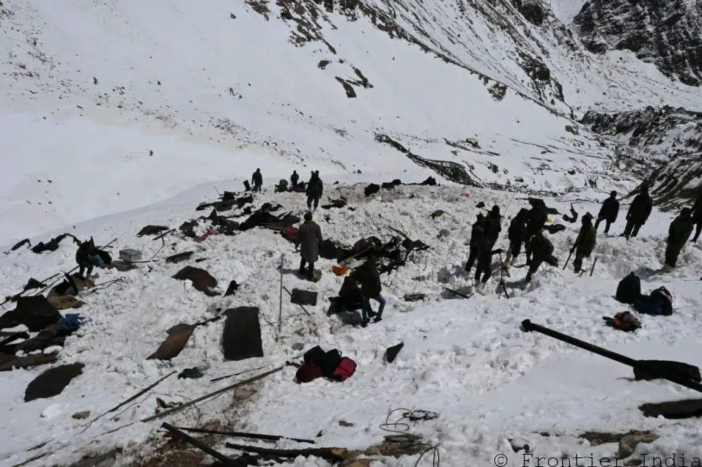 Avalanche site near Sumna in Uttrakhand.jpg