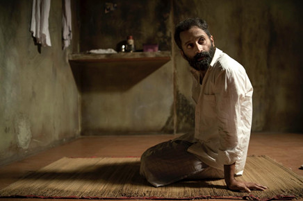 fahadh faasil in Malik