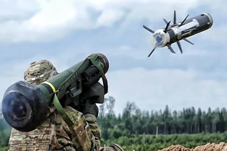 Ukrainian soldier fires a Javelin Missile