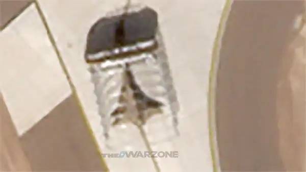 Unknown plane in Area 51. Photo Planet Labs - The drive