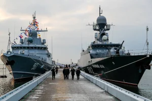 Small Missile ship "Mytishchi" of project 22800 or "Karakurt" class and small missile ship "Zeleny Dol" of project 21631or "Buyan-M" class