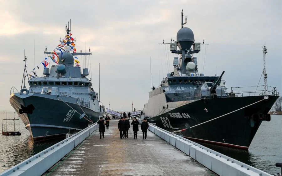 Small Missile ship "Mytishchi" of project 22800 or "Karakurt" class and small missile ship "Zeleny Dol" of project 21631or "Buyan-M" class