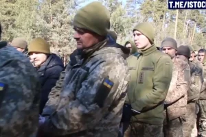 Azov Regiment personnel surrendring to the Russian troops