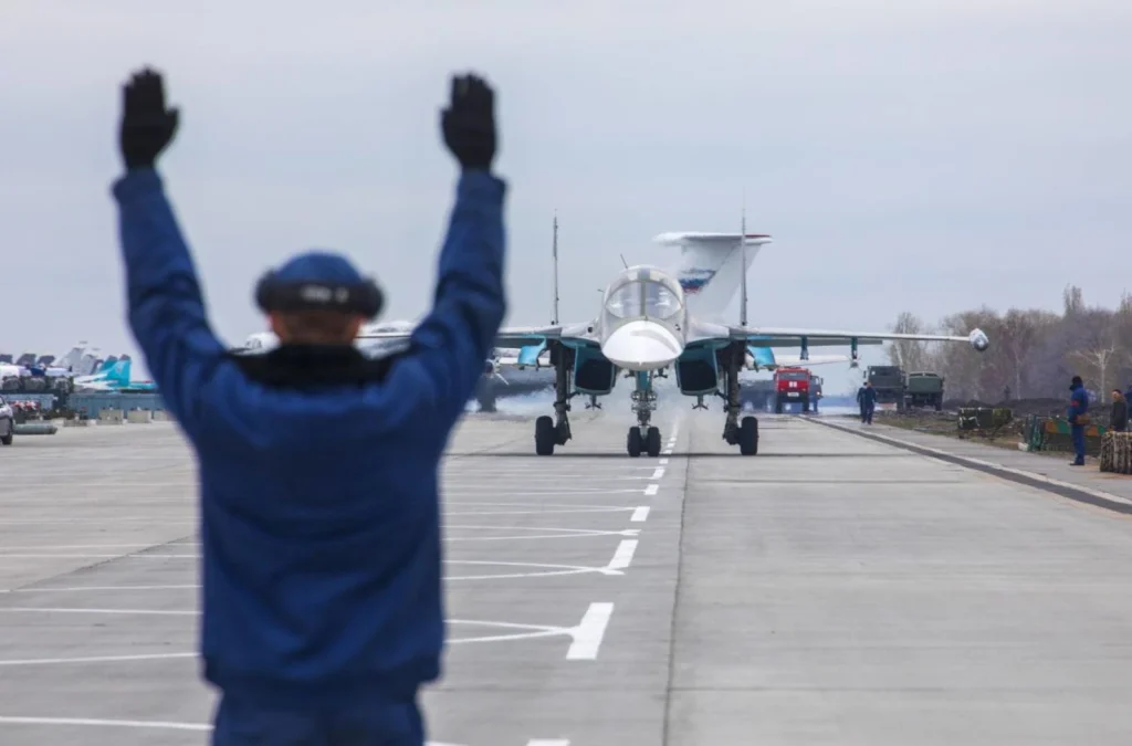 Russian Su-34 readies to take off