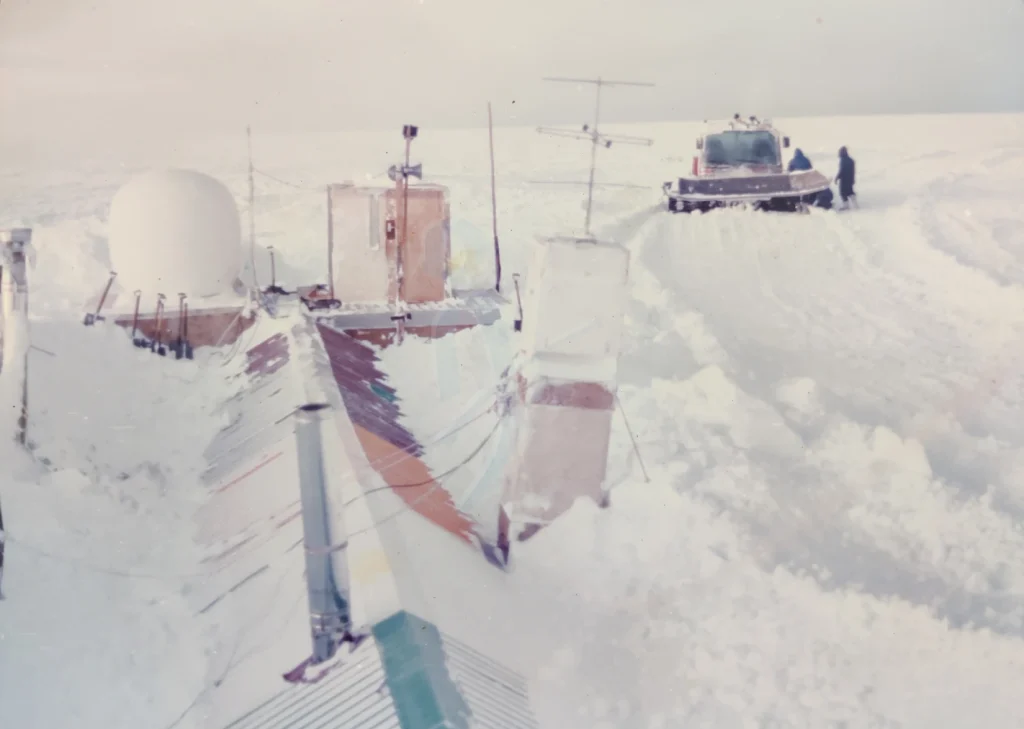 Despite snow clearance for Antarctic stations on ice like Dakshin Gangotri, they eventually get buried and have to be abandoned