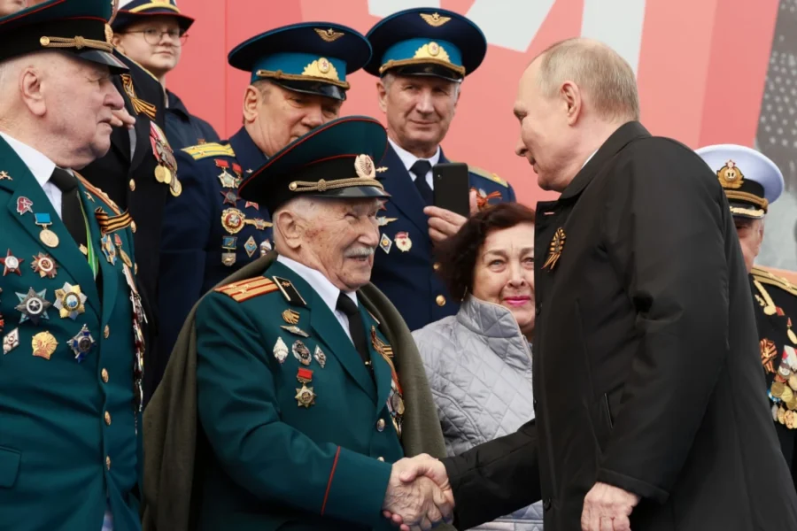 Putin meets War Veterans