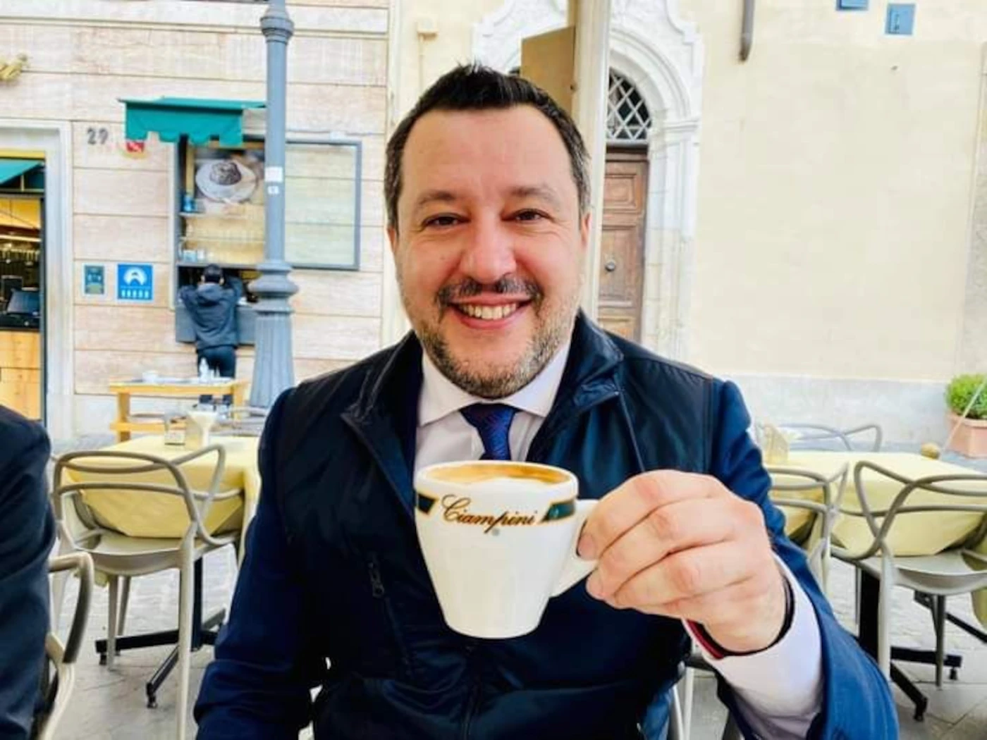 All about Matteo Salvini, who is in the eye of the political storm in Italy