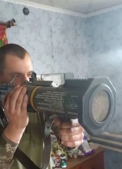 Ukrainian Officer explains Western weapons system 
