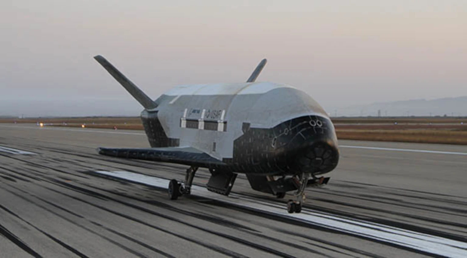 The Great December Space Mystery: Shenlong and X-37B Spaceplanes Drop ...