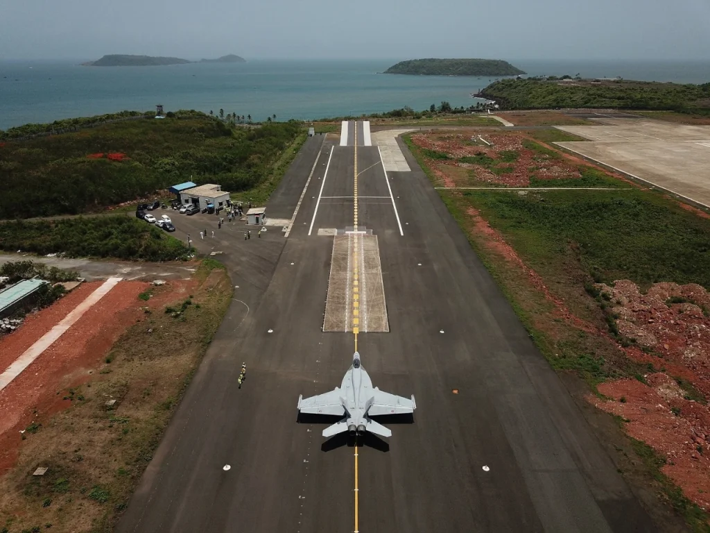 FA-18 Super Hornet during Shore based testing at INS Hansa