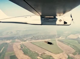 Orlan-10 UAV dropping bombs