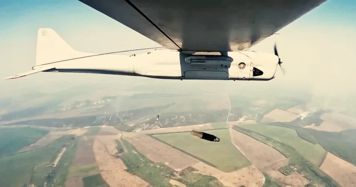 Orlan-10 UAV dropping bombs