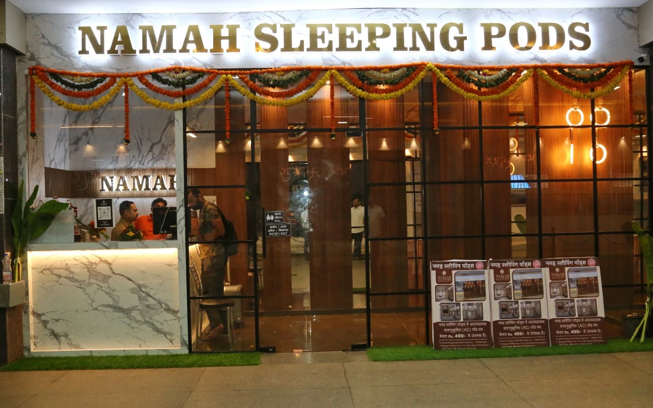 Sleeping Pods at Mumbai CSTM
