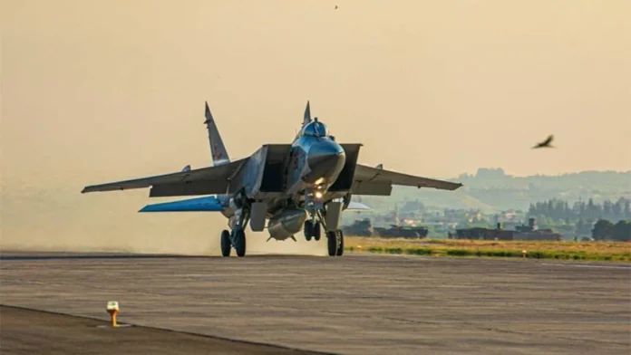 Mig-31 with kinzal Missile