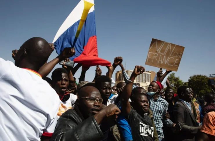 Protestors in Burkina Faso with Russian Flag after Coup.