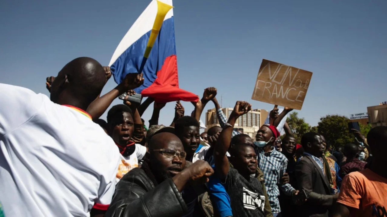 Protestors in Burkina Faso with Russian Flag after Coup.