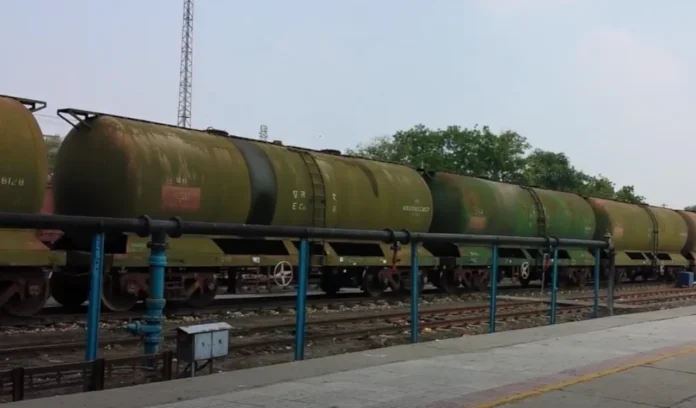 Indian Railway Oil carriage Indian Railway Oil carriage