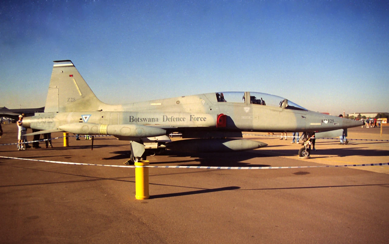 Botswana BF-5D trainer
