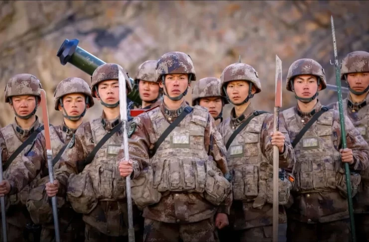 Chinese PLA Troops on Indian Border armed with melee weapons