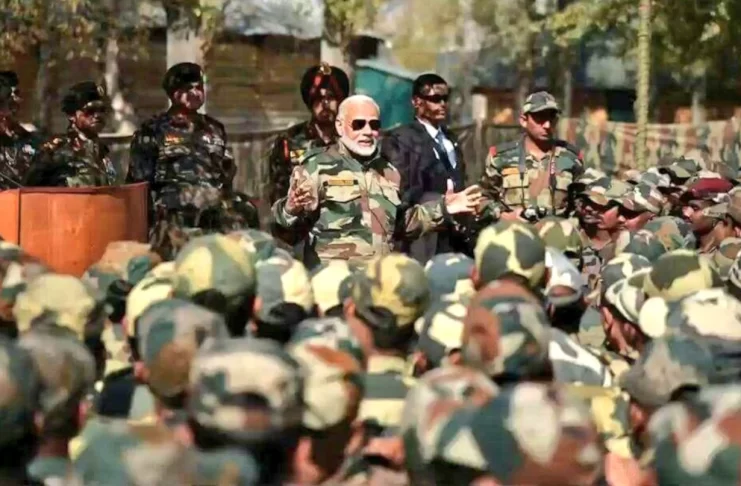 PM Narendra Modi with Soldiers