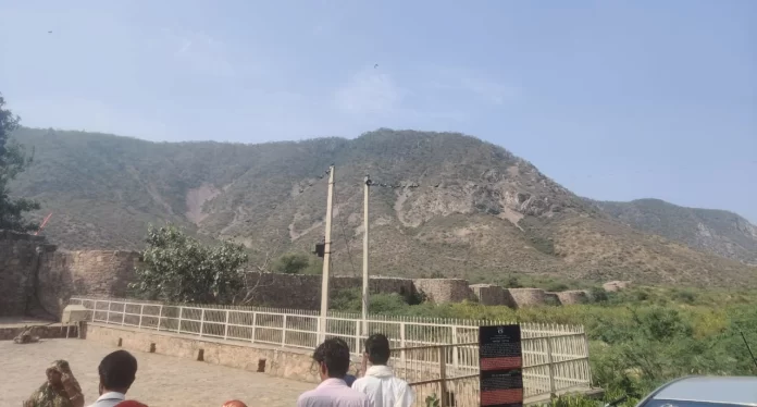 Bhangarh fort Bhangarh fort