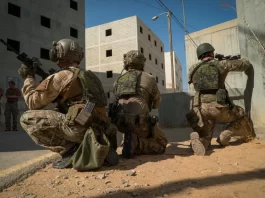 Israeli Army trains in urban warfare