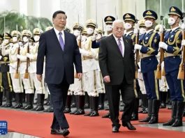 President Xi Jinping with Palestinian President Mahmoud Abbas at the Guard of Honour