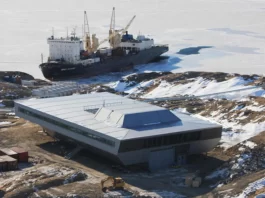 AGEOS at Bharti Station