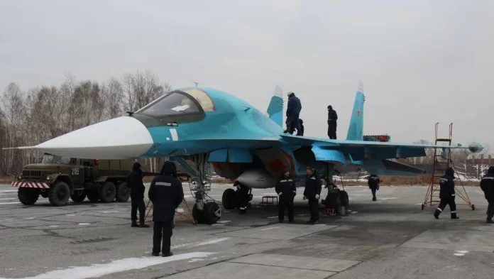 Russian Su-34 Hell Ducks deliver guided and unguided bombs on Ukraine