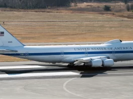 E-4B aircraft