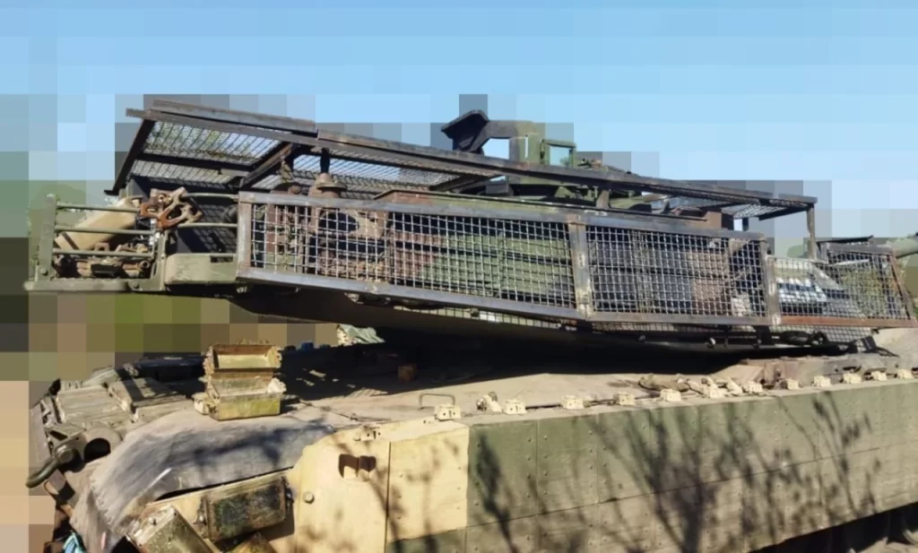 M1A1 SA Abrams with Coop Cage, ARAT and Kontakt-1 Armor
