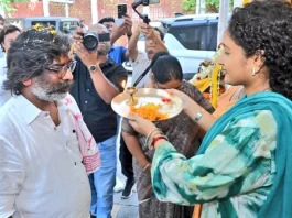 How JMM President Hemant’s Arrest Unleashed a new Political Weapon – Kalpana Soren Kalpana Soren' traditional welcome for Husband Hemant