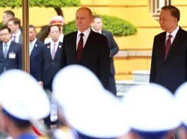 Russian President Vladimir Putin and the President of the Socialist Republic of Vietnam, To Lam