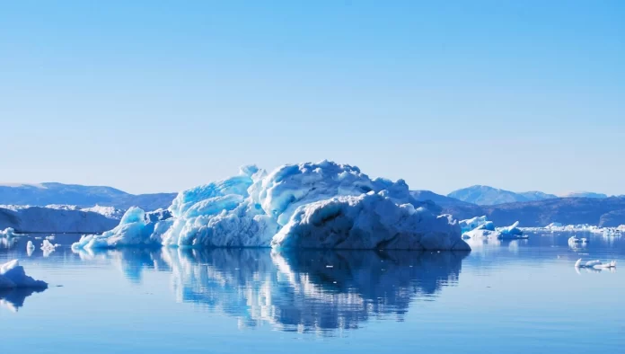 Ice Floating in ocean Ice Floating in ocean