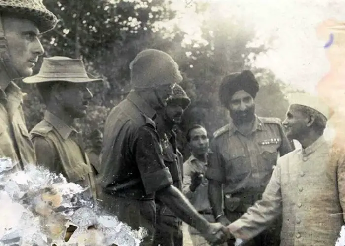 PM Lal Bahadur Shastri Greets the Indian Amy Soldiers