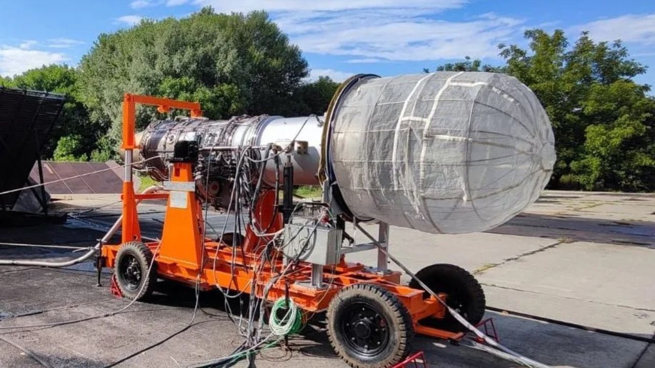 Russia Is Racing Into the Future With Fully Digital Aircraft Engines ...