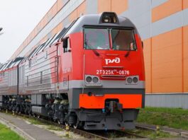 Russian 2TE25KM modern diesel locomotive