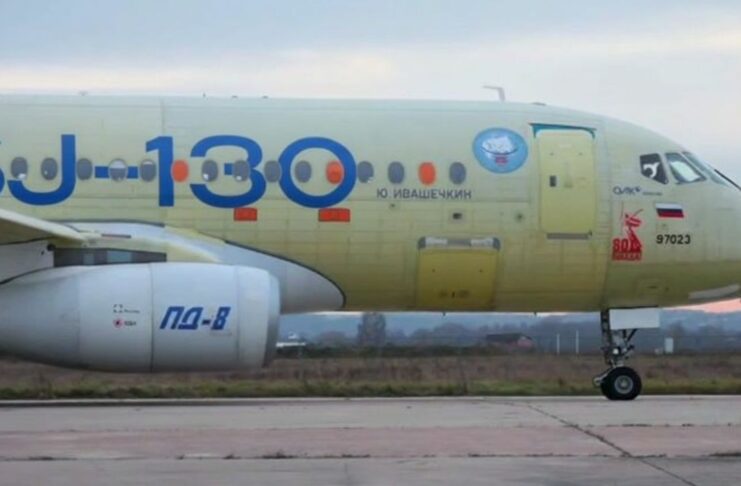 Superjet SJ-130 - Illustration