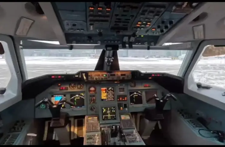 Tu-214 Cockpit
