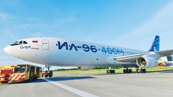 Il-96-400M